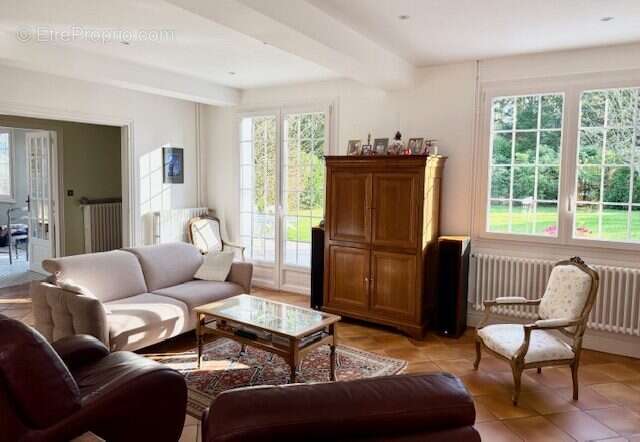 Maison à SAINTE-HELENE-BONDEVILLE