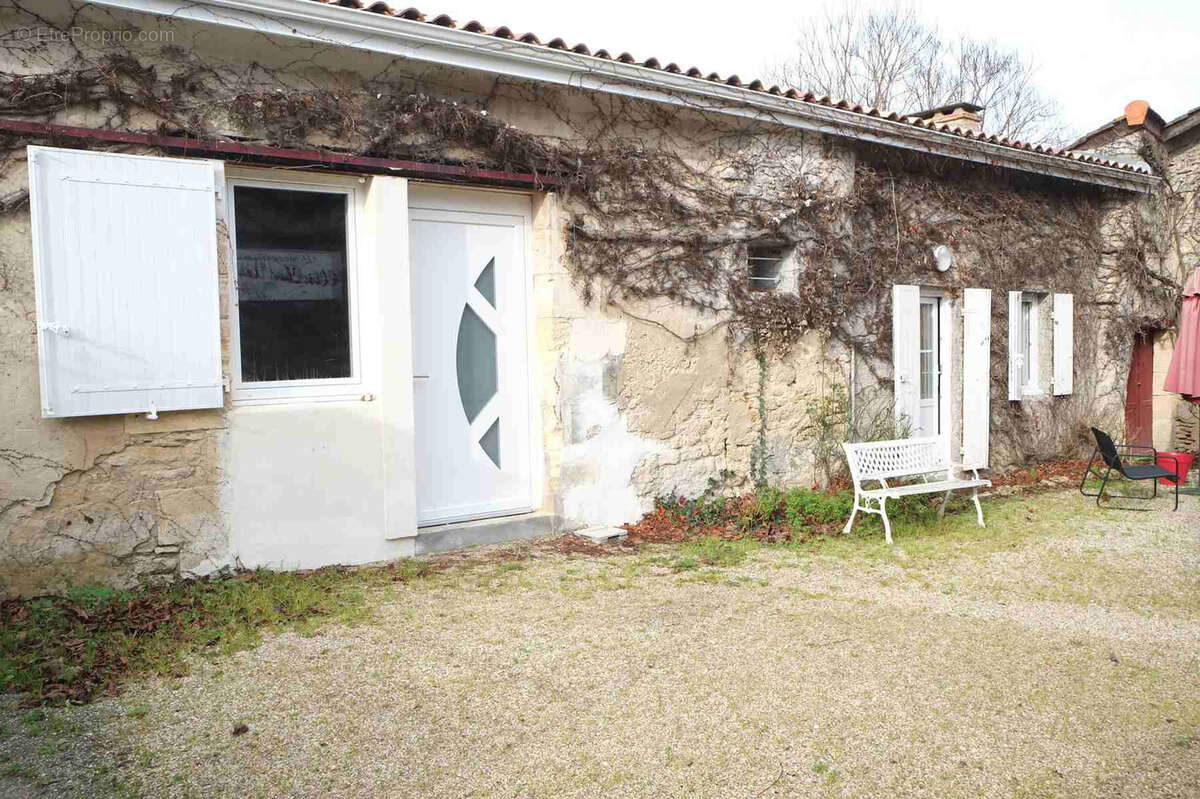 Ensemble immobilier avec dépendances - photo 6