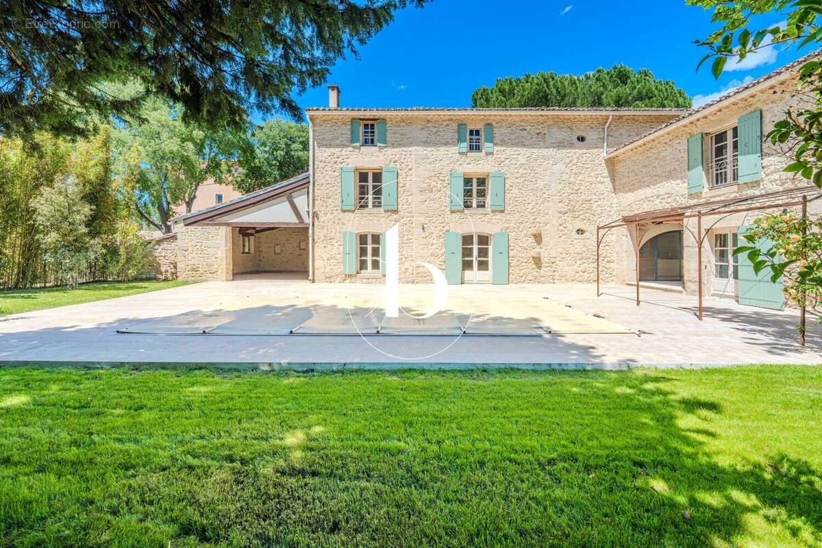 Maison à UZES