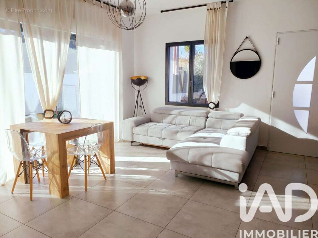 Photo 8 - Maison à TOURVES