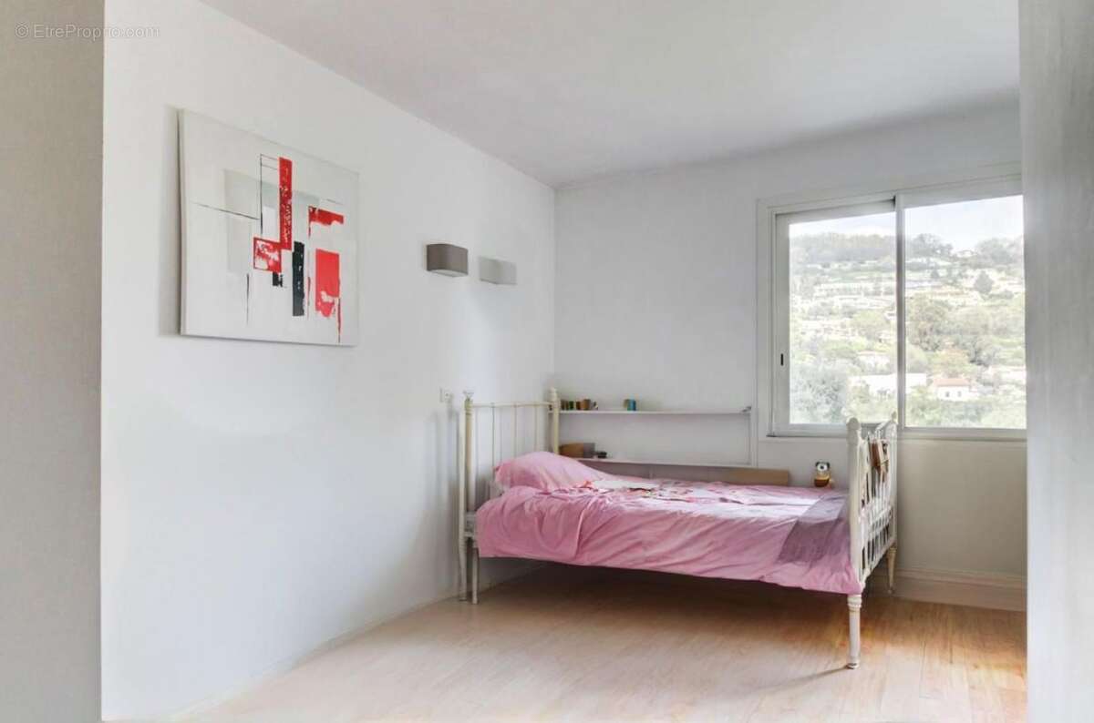 Appartement à VENCE