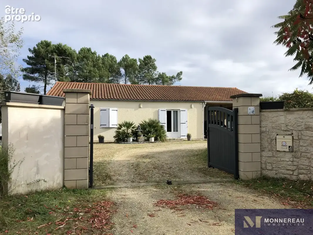 Maison de plain-pied avec cinq chambres - photo 15