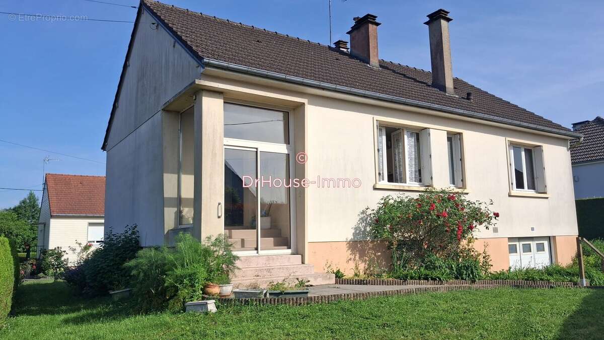 Maison à LA FERTE-MACE