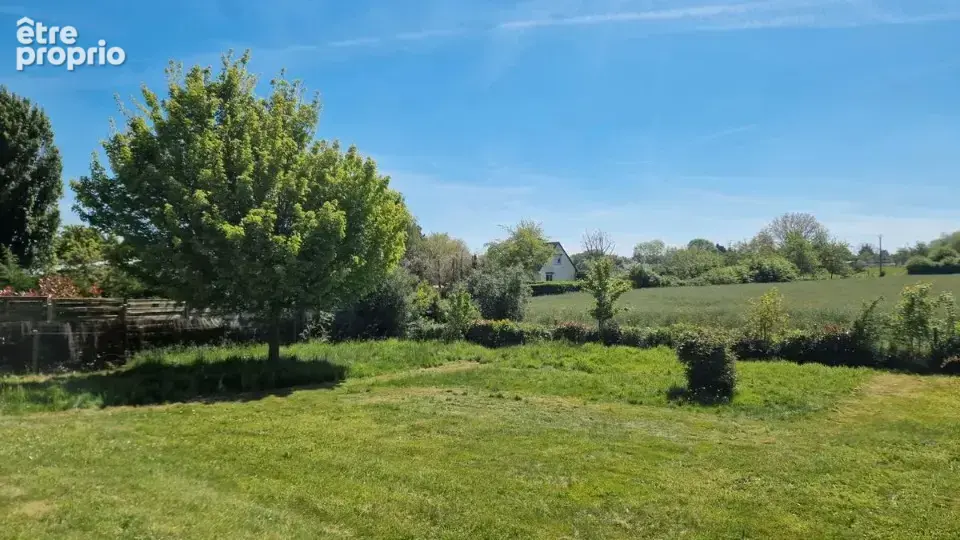 Terrain à SAINT-PIERRE-DES-FLEURS