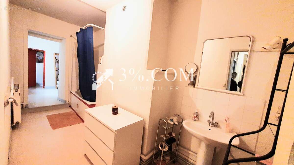 Appartement à SAINT-ETIENNE
