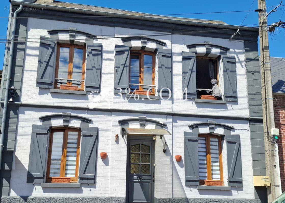 Maison à OISEMONT