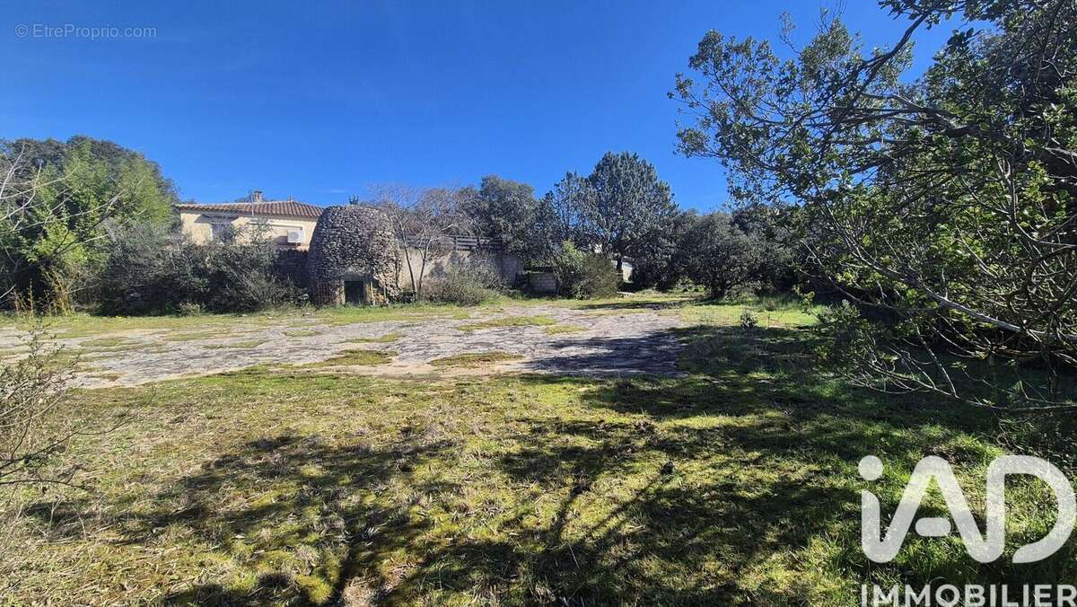 Photo 8 - Terrain à VERS-PONT-DU-GARD