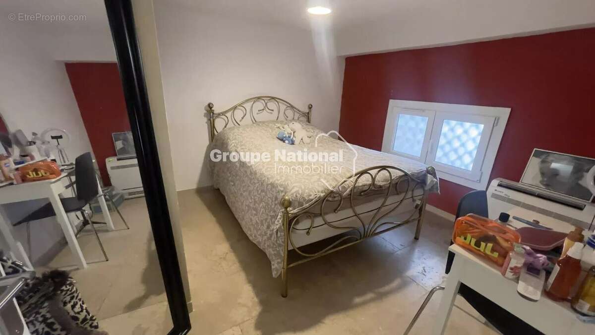 Appartement à SIX-FOURS-LES-PLAGES
