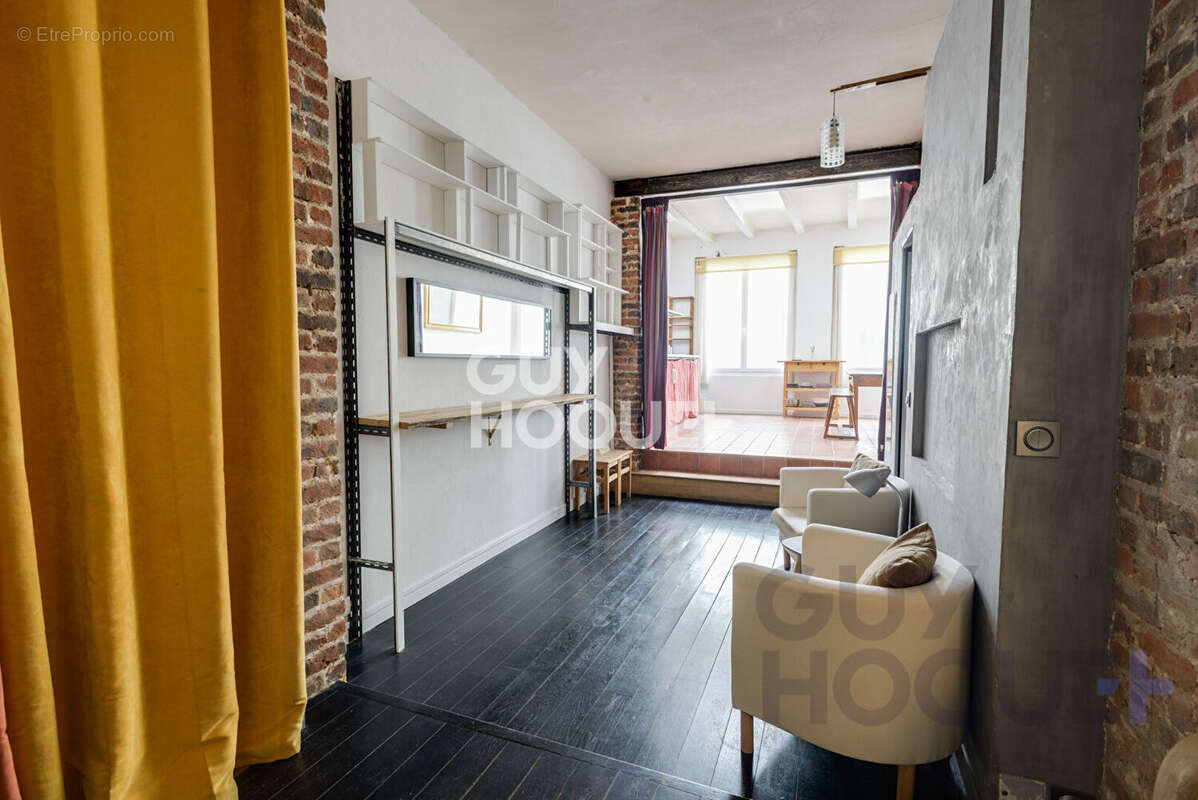Bel Appartement de 38 m2 - Atypique Esprit Loft Village Ramey - photo 2