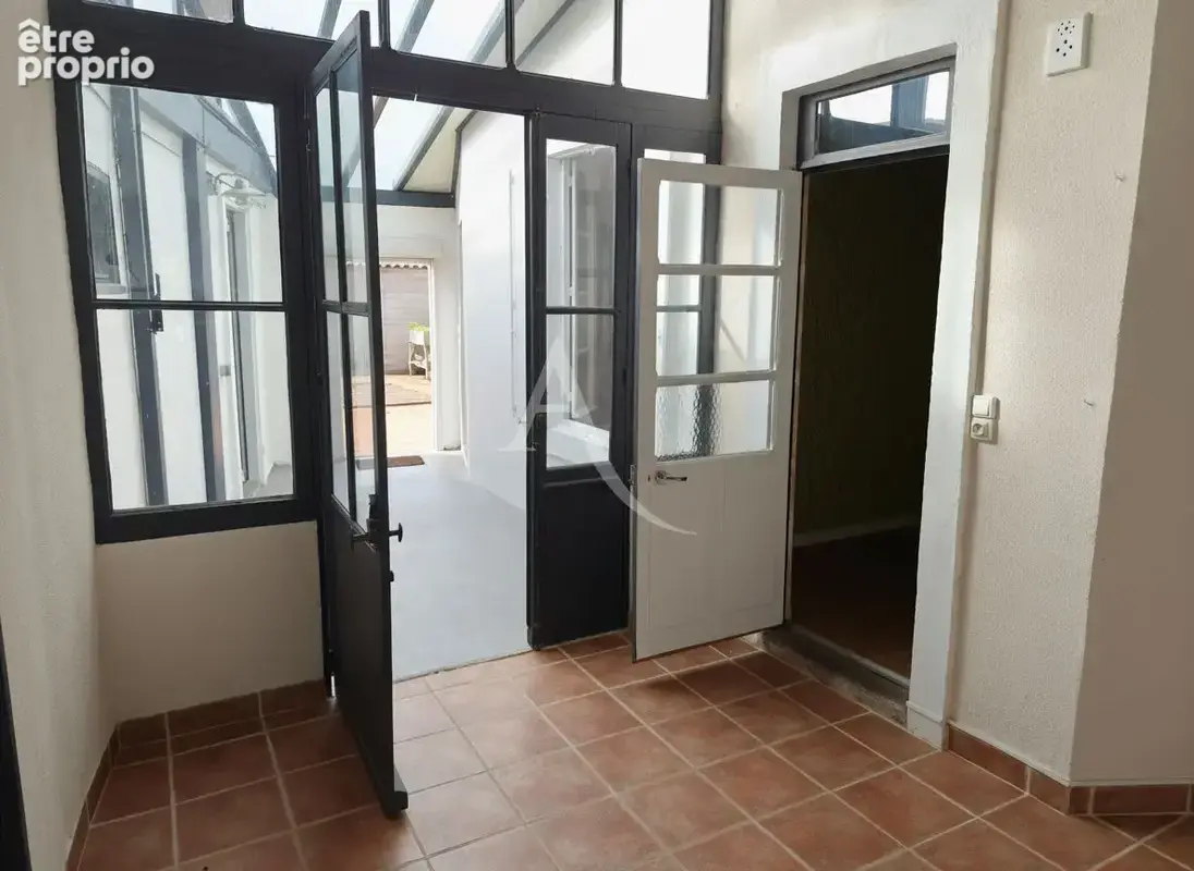 Maison Rochefort, 3 chambres, 1 bureau - photo 11