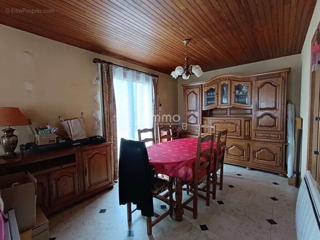 Maison à PRESSAGNY-L'ORGUEILLEUX