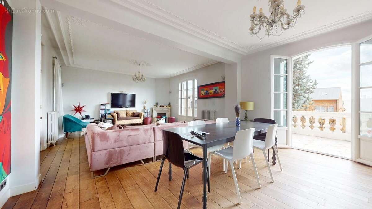 Maison à LE PERREUX-SUR-MARNE