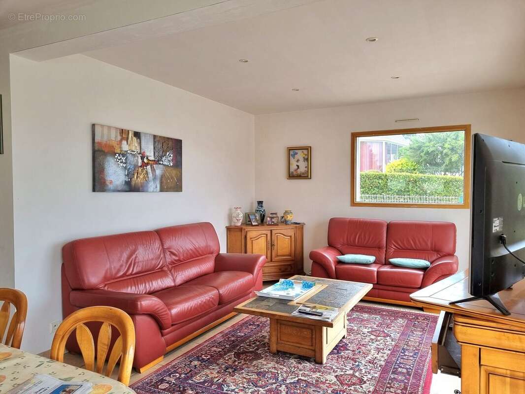 Maison 107 m² à Perros-Guirec  - photo 9