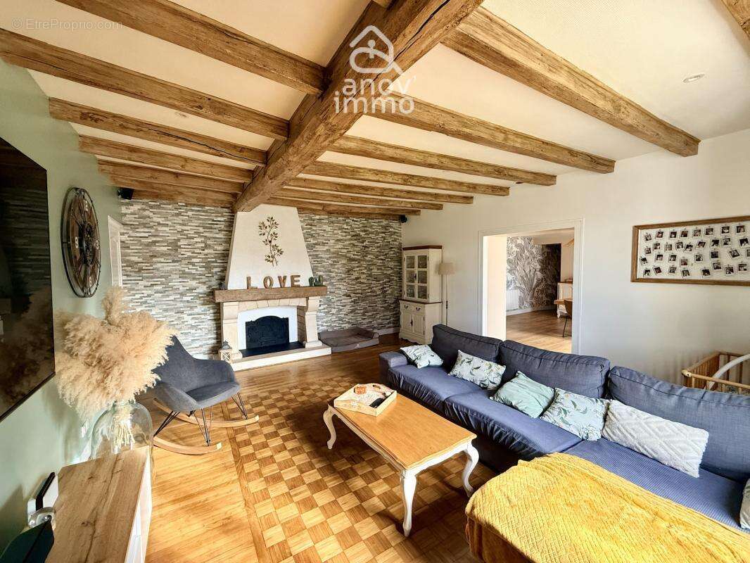 Maison à LA ROCHETTE