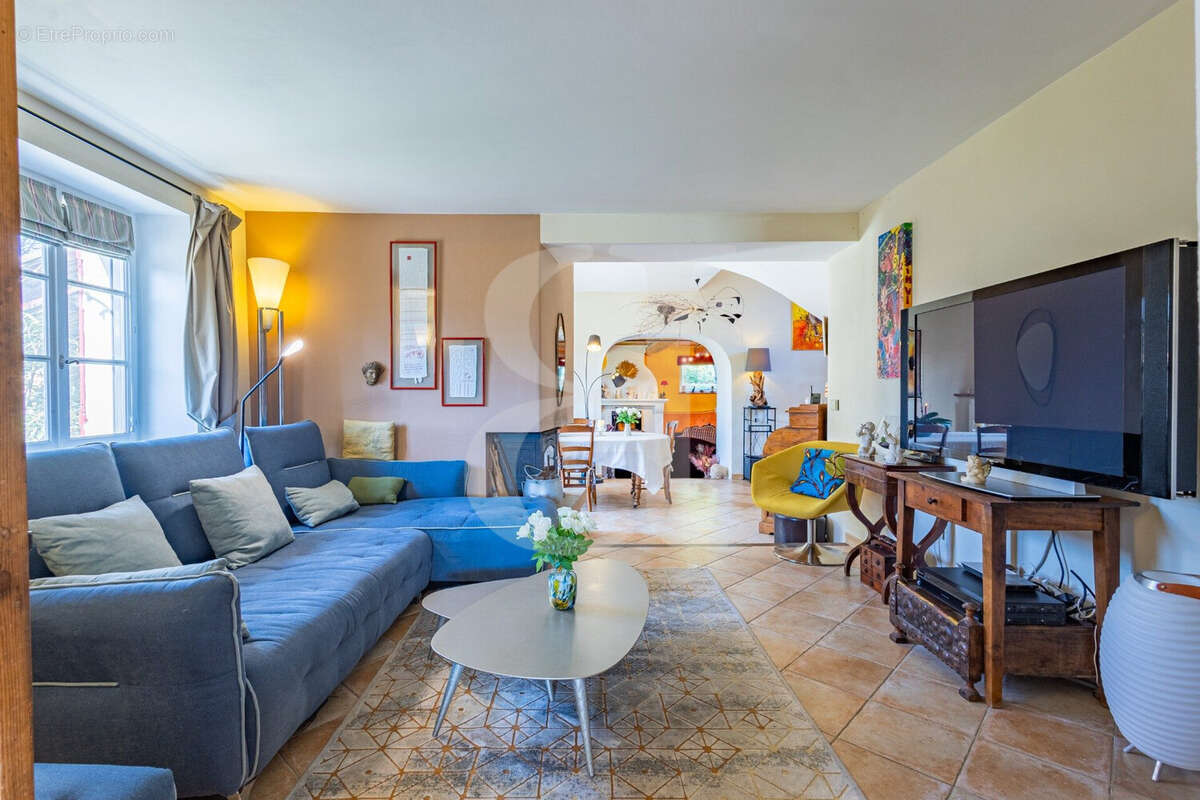 Maison à VAISON-LA-ROMAINE
