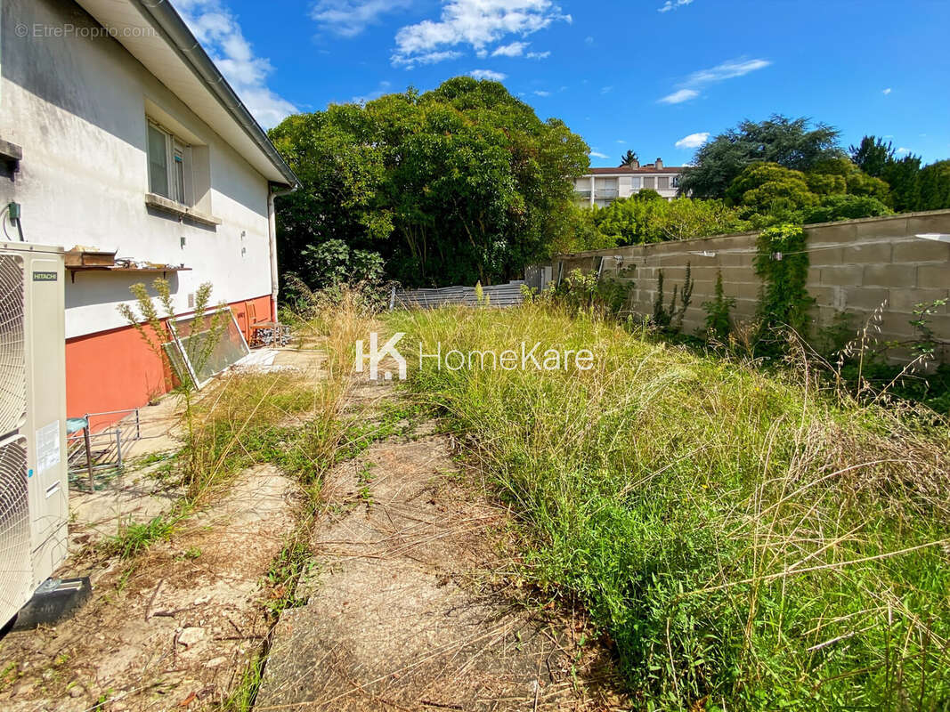 Commerce à MARMANDE