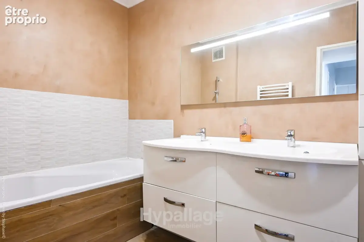 Vente appartement T4/5 105 m2 13009 - photo 10