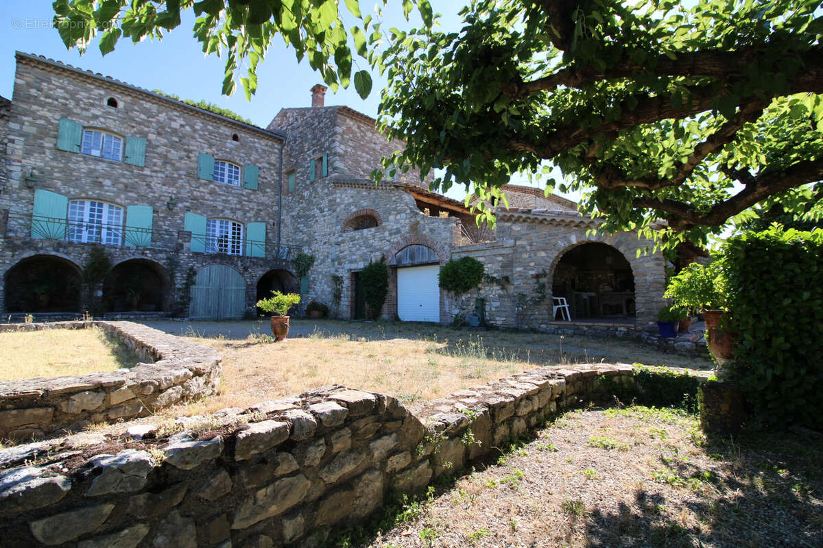Maison à ROUSSON