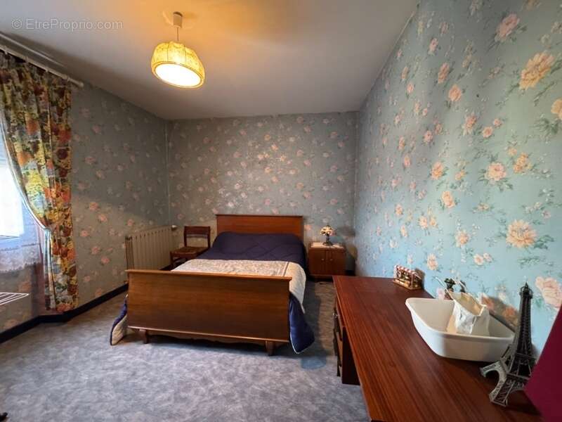 Maison à SAINT-LEGER-MAGNAZEIX