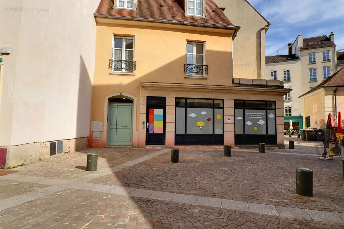 Saint germain en laye - centre ville - proche toutes commodites. - photo 2