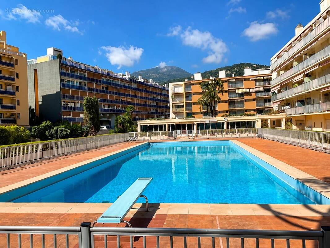 Appartement à ROQUEBRUNE-CAP-MARTIN