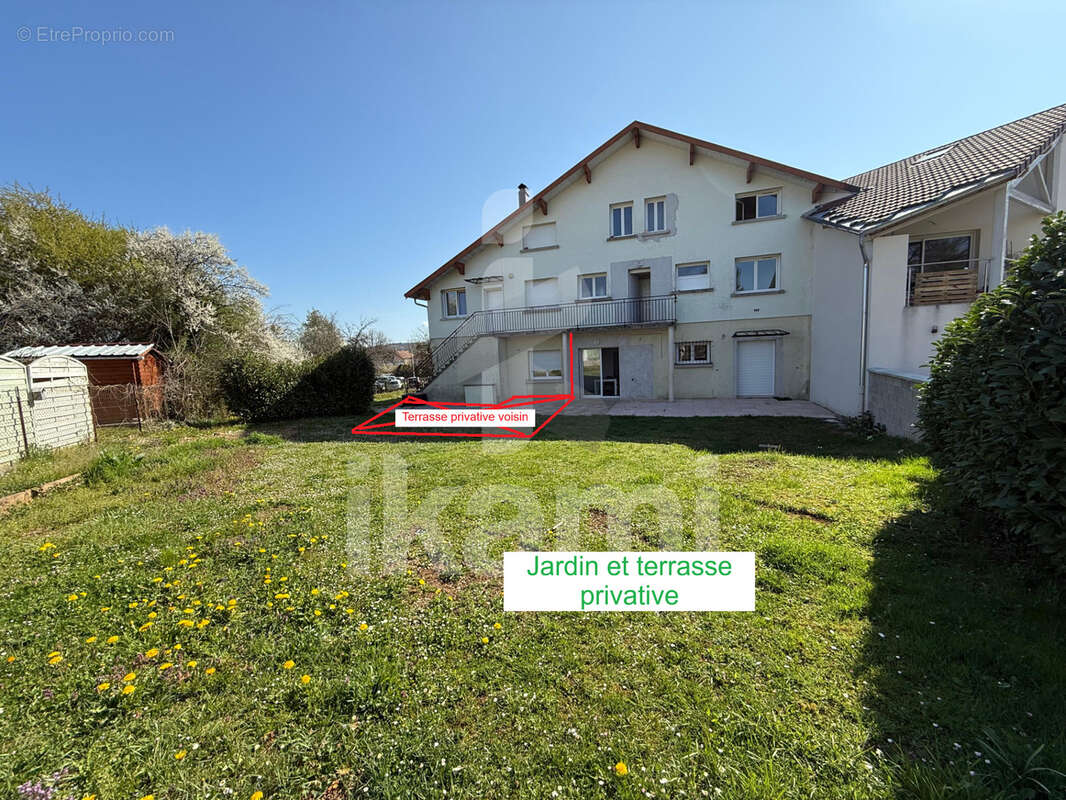 Appartement à CLAIRVAUX-LES-LACS