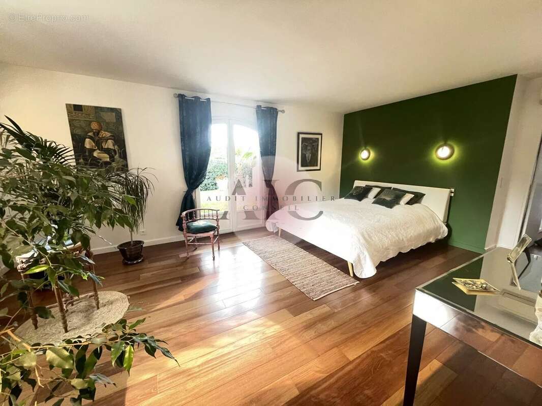 Maison à MONTAUROUX