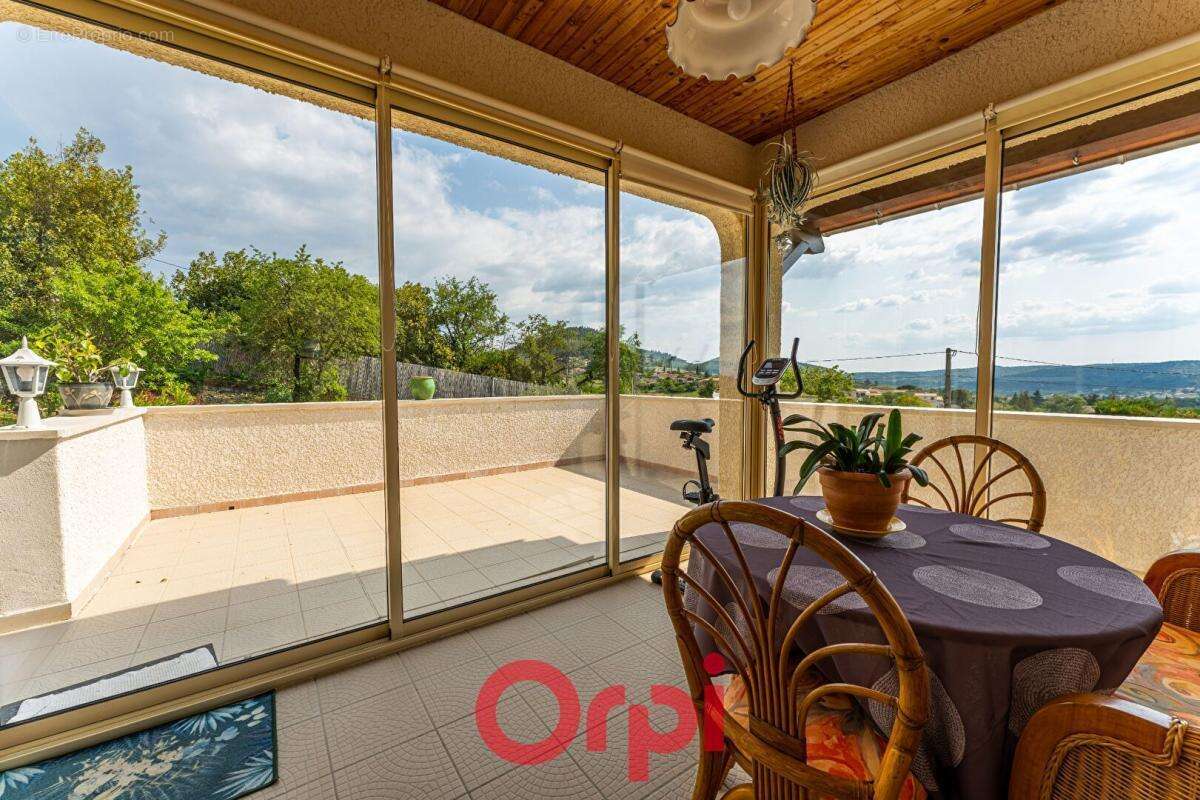 Maison à VILLENEUVE-DE-BERG