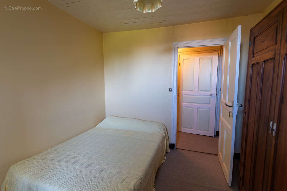 Maison à SAINT-BONNET-DE-SALERS