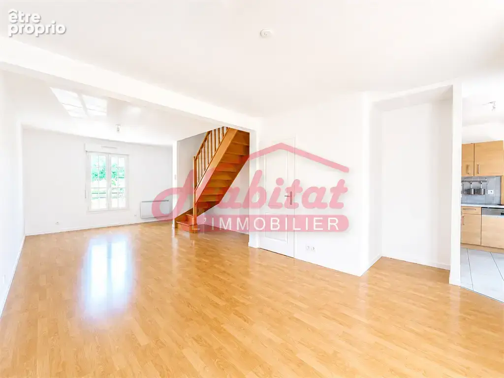 Maison familiale 6 pièces – Résidence sécurisée à CHELLES – Proche gare RER E / Transilien - photo 3