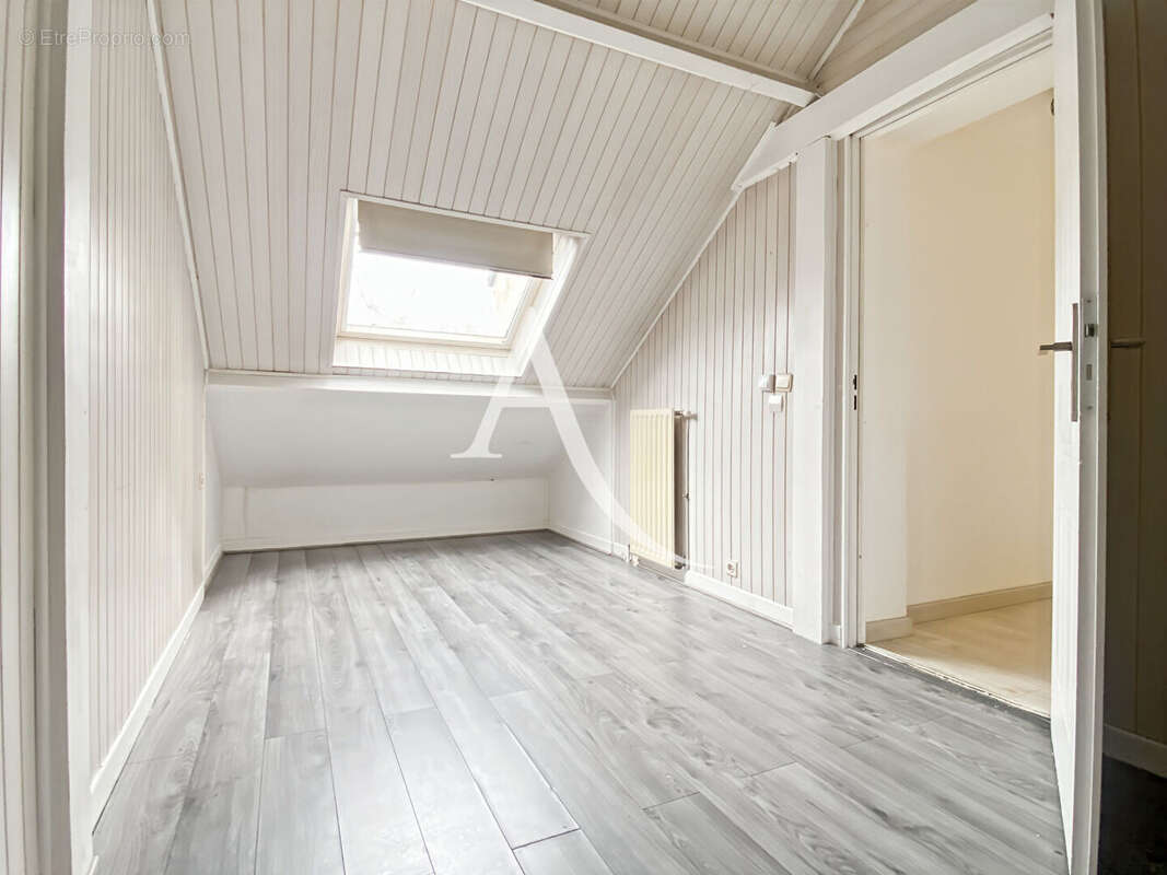 Maison à BOIS-D'ARCY