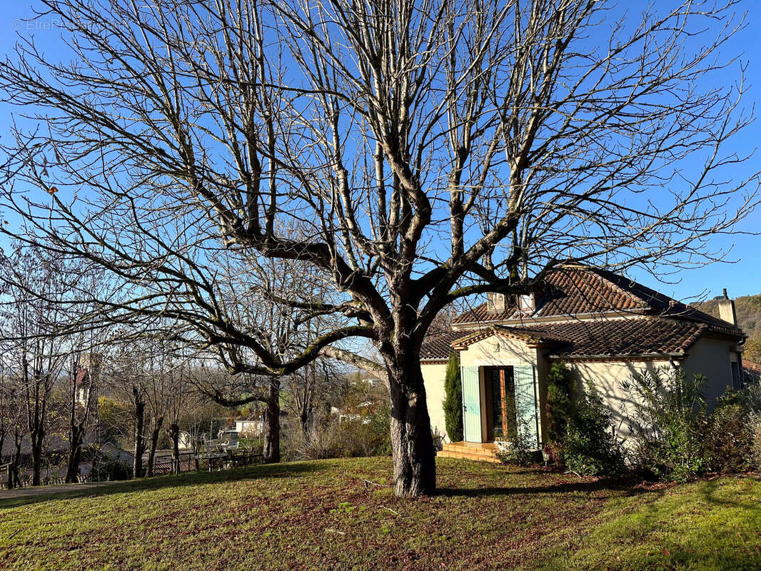 Maison à COLAYRAC-SAINT-CIRQ
