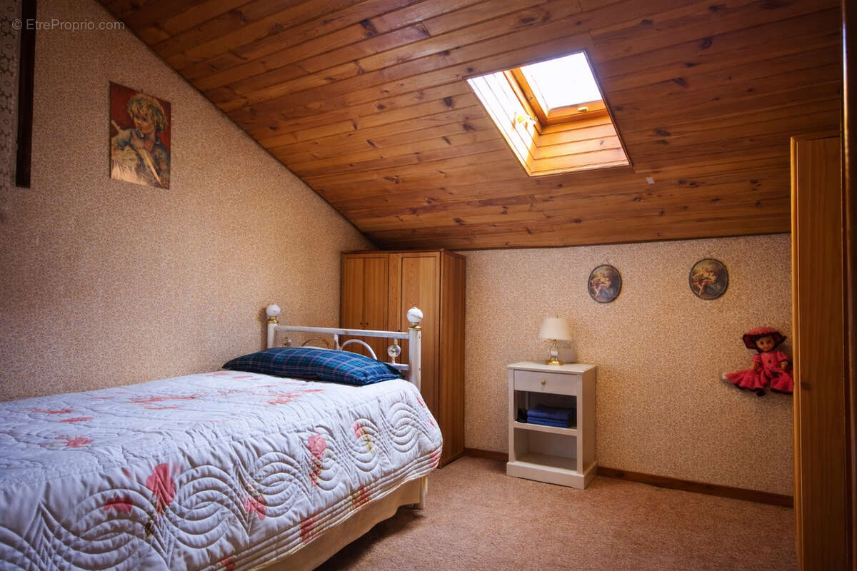 Maison à CHAMPAGNE-LE-SEC