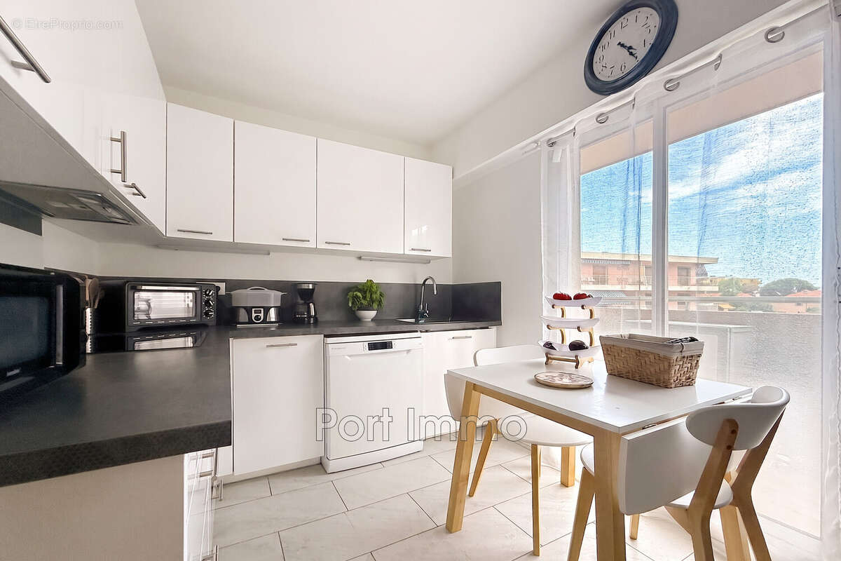 Appartement 51 m² à Cagnes-Sur-Mer  - photo 3