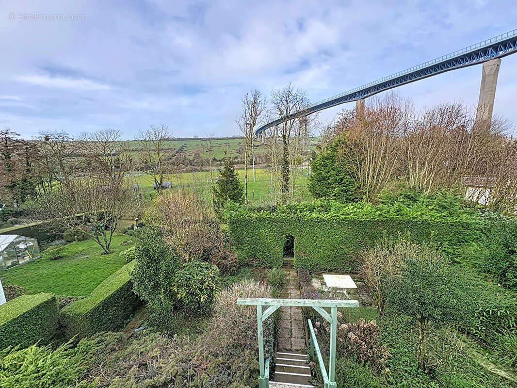 Maison à SAINT-LEONARD