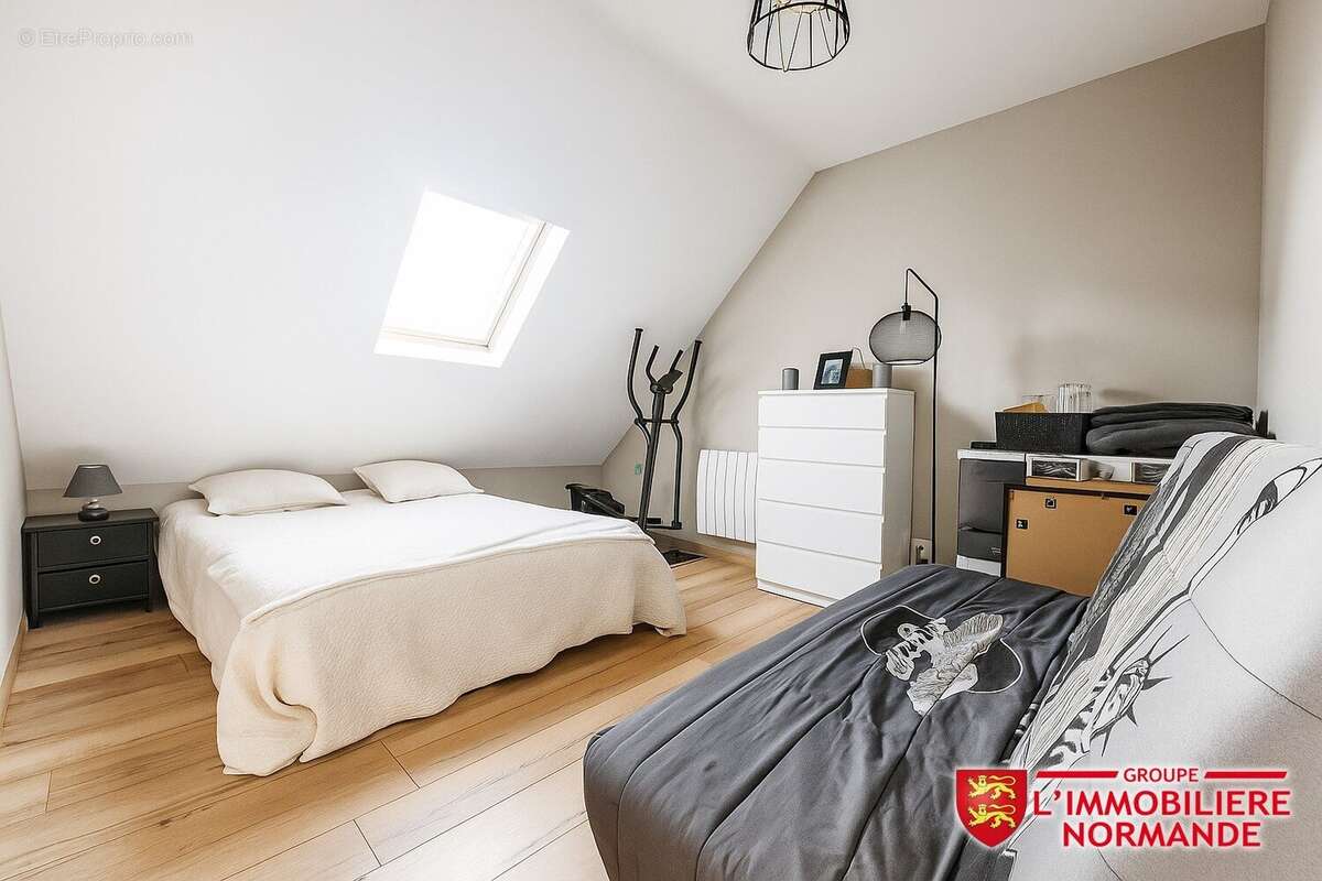 Maison à BONNIERES-SUR-SEINE