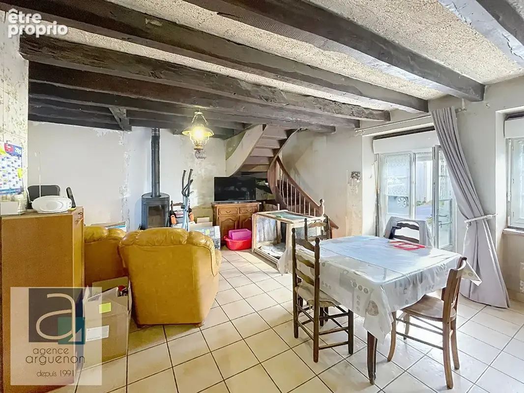 CAULNES - Maison de caractère avec dépendances, à proximité du centre-bourg - photo 3