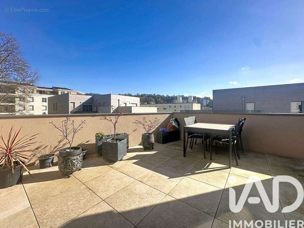 Photo 2 - Appartement à FONTAINES-SUR-SAONE