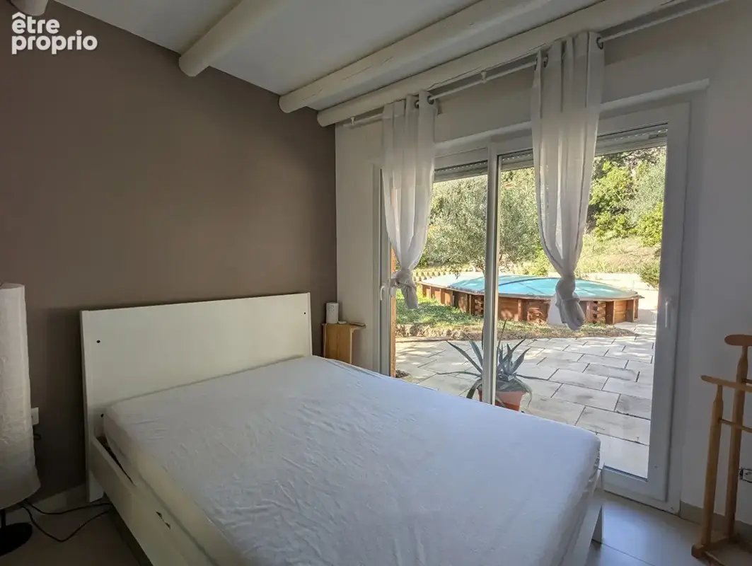 VILLECROZE, maison avec annexe, 140 m², 6 pièces aux portes du village - photo 13