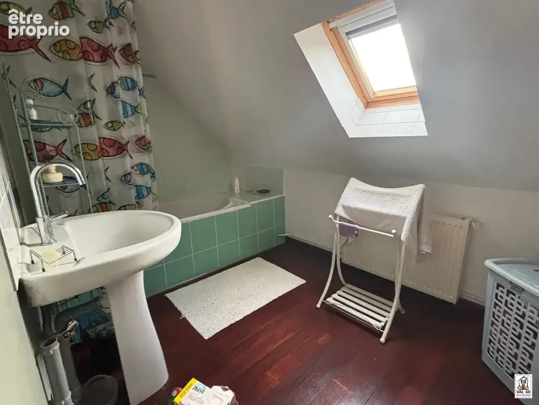 Appartement 102 m² à Fitz-James  - photo 8