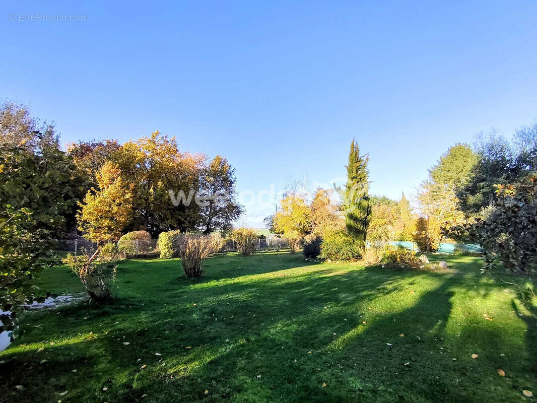 Terrain à GOUPILLIERES