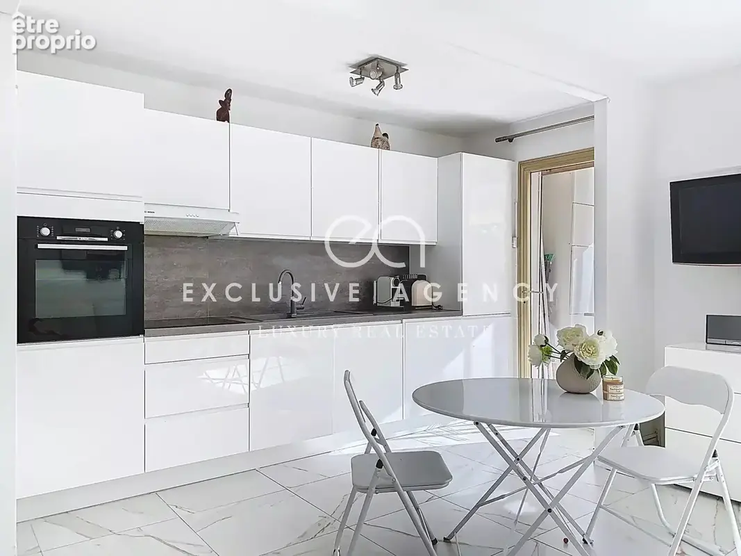 Cannes Banane 2 pièces de 45m² ouvrant sur une profonde terrasse - photo 5