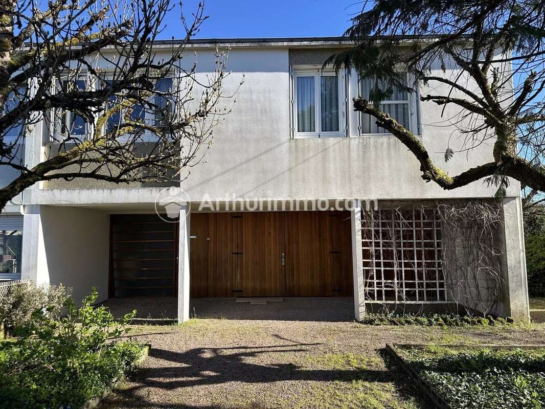 Maison à SAINT-ASTIER