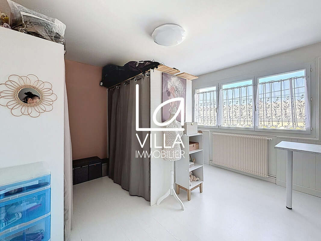 Maison à SAINT-MARTIN-BOULOGNE