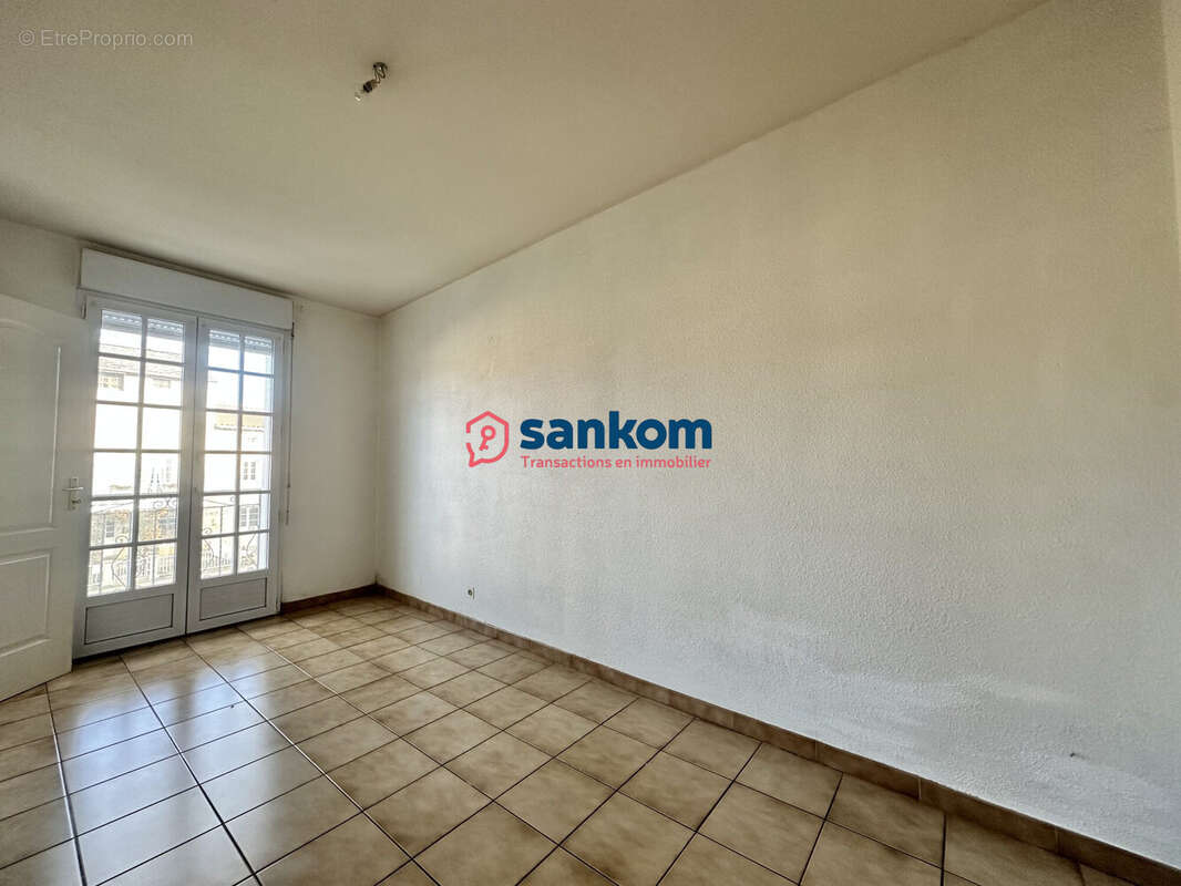 Appartement à LAUSSONNE