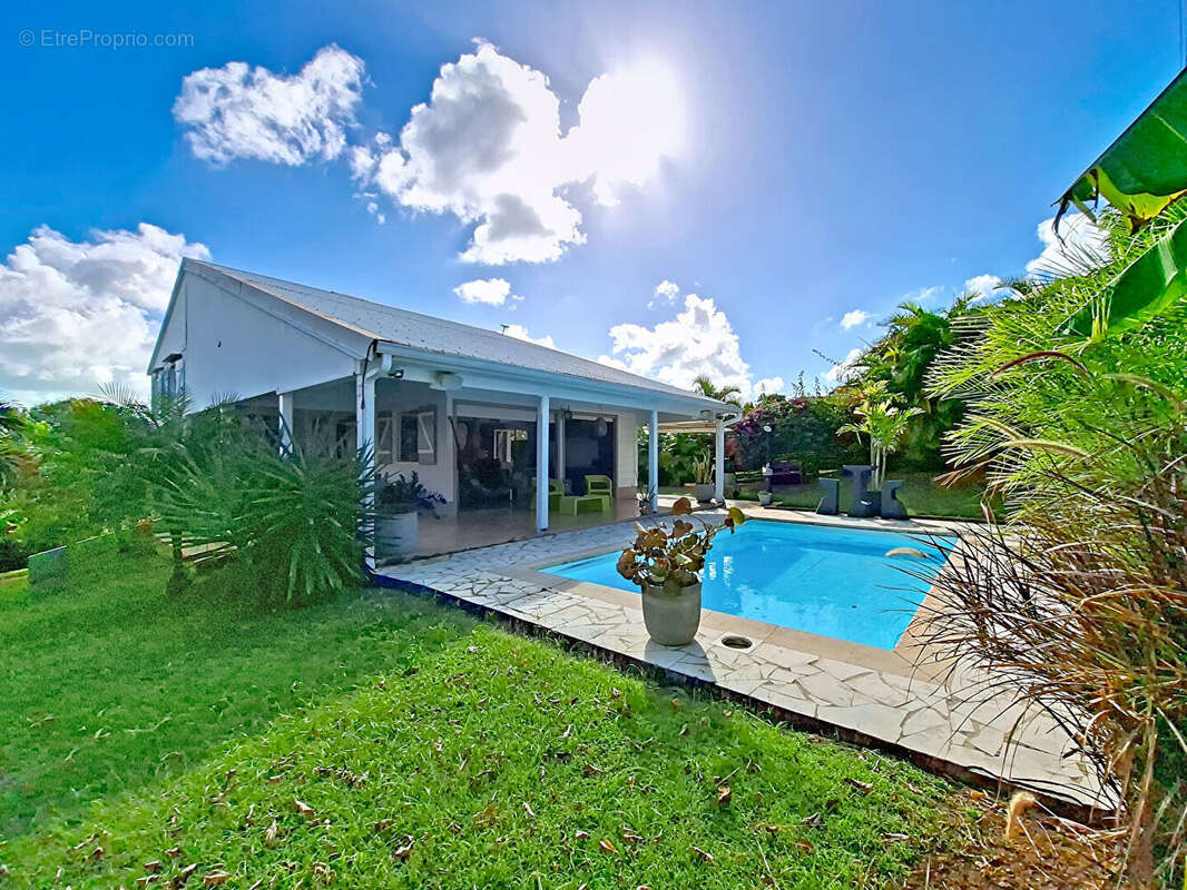 Maison à LE LAMENTIN