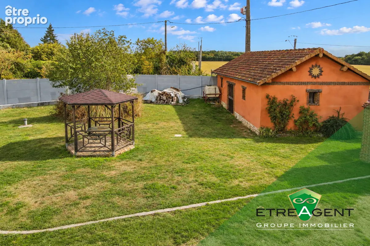 Maison MESNILS-SUR-ITON - 153 m² - 3 (+1) chambres - photo 4