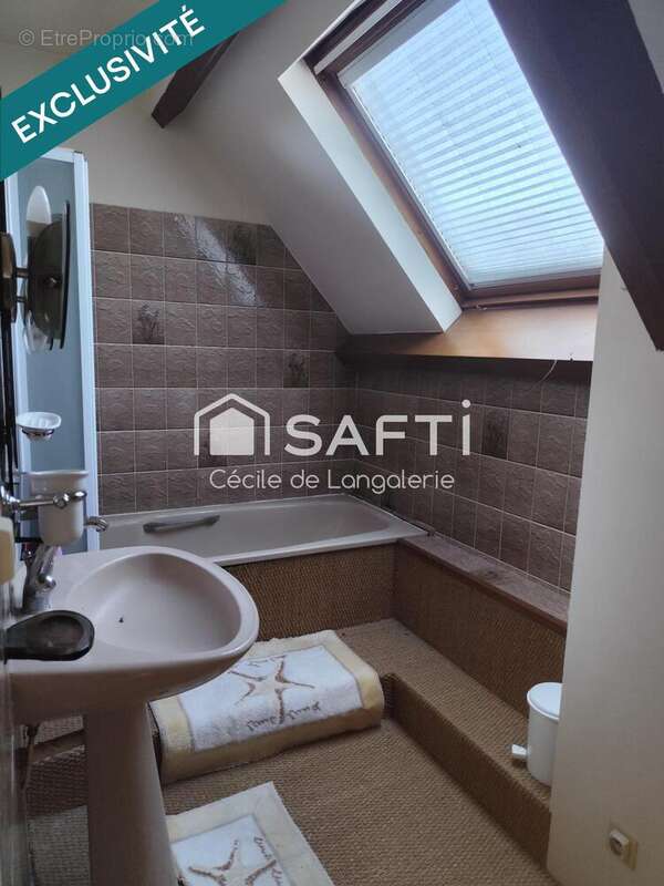 Photo 8 - Maison à TOURNON-SAINT-PIERRE