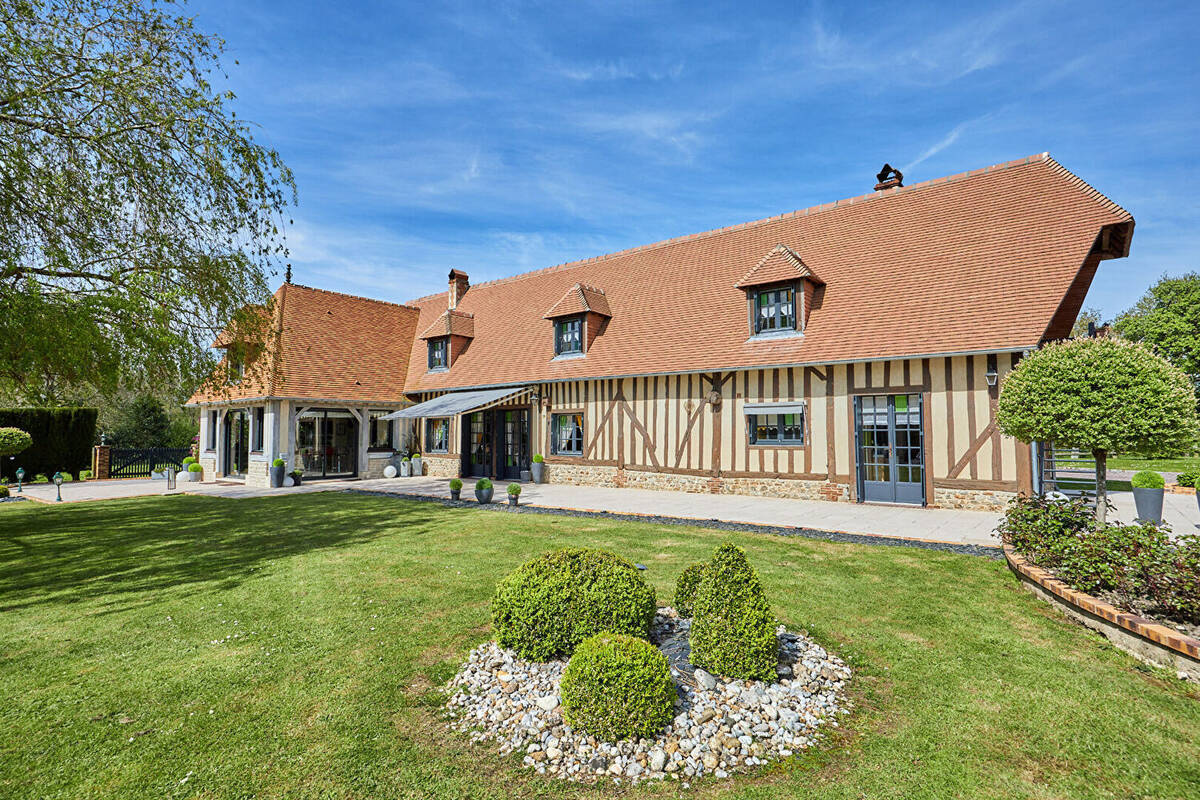 Maison à FAUGUERNON
