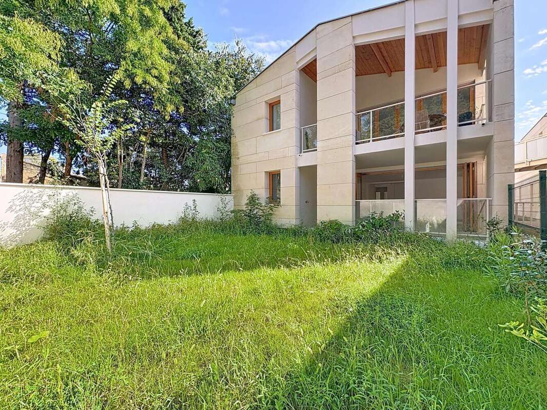 Photo 2 - Appartement à VILLENEUVE-LES-AVIGNON